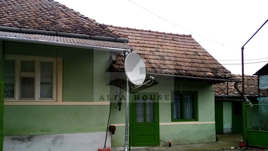 Casă 3 camere, priveliște Castelul Ugron – pretabil si pentru investie - Poză 4