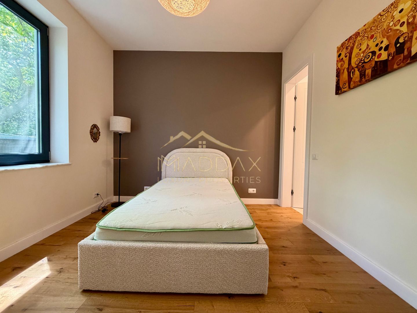 Vila cu 5 camere // * 565 mp gradina* // Tunari - Poză 31