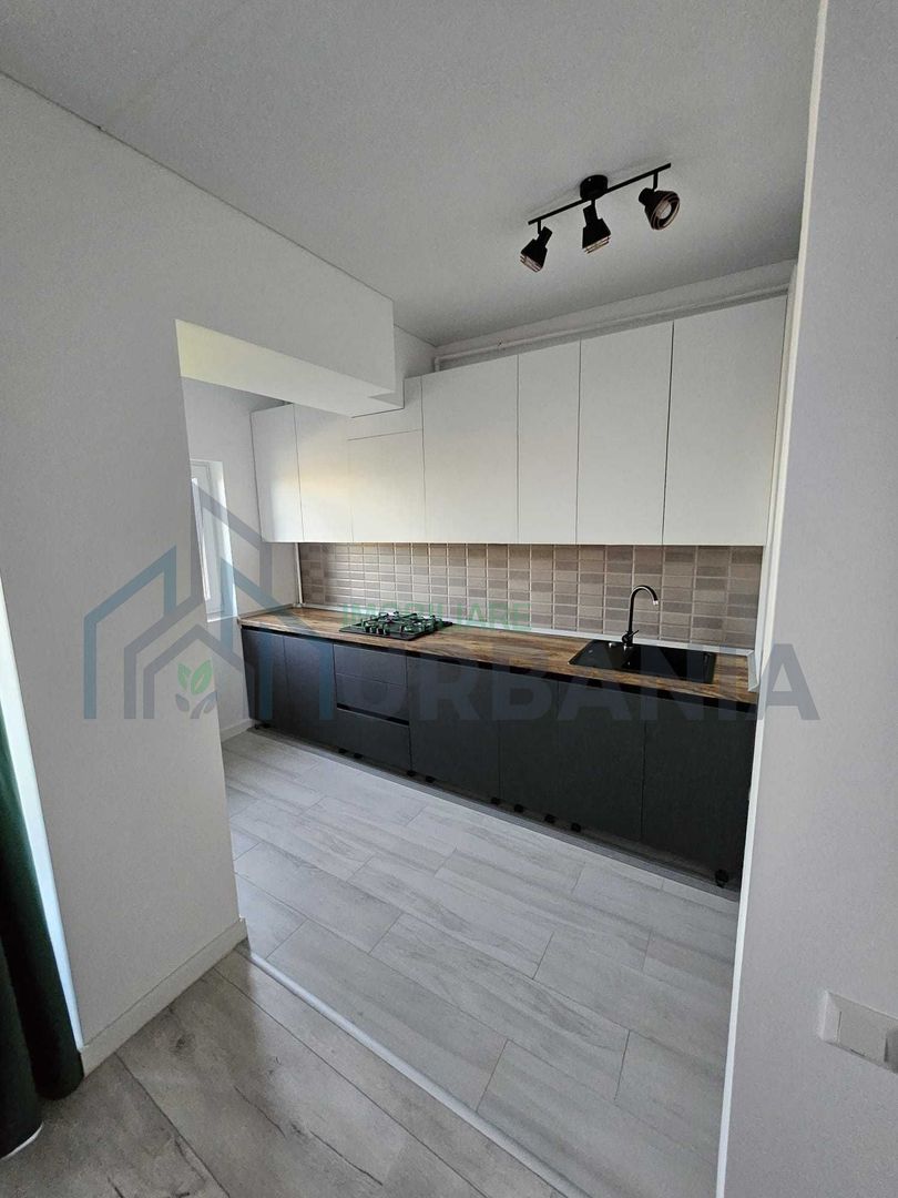 Apartament cu 2 camere de vânzare în Complexul Solumnia, zona Aurel Vlaicu, Iași - Poză 2
