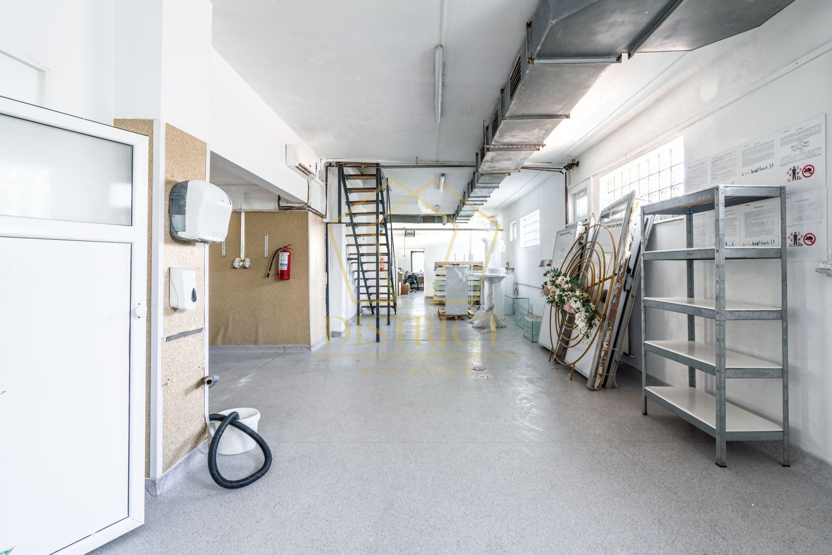 COM 0% Hala de depozitare sau productie cu birouri | 615mp | Mehala - Poză 2