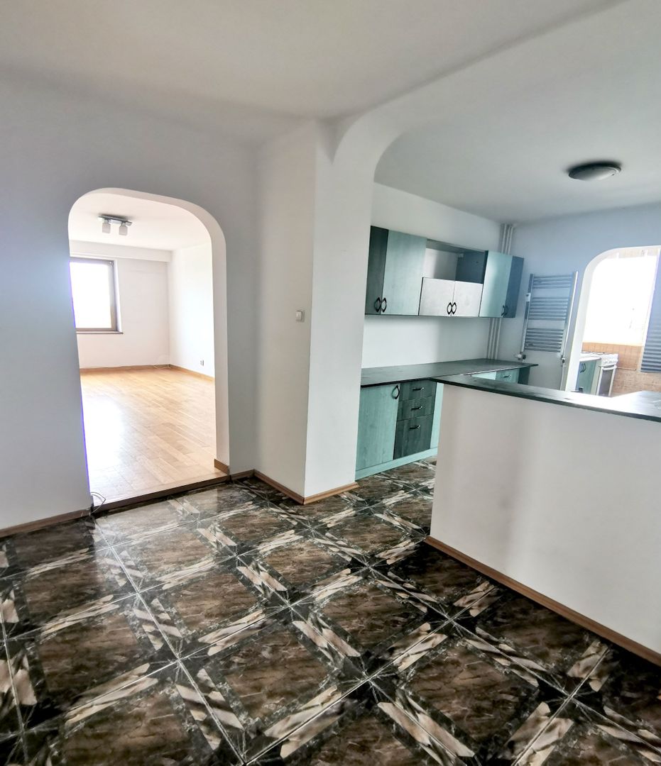 3 camere- Metrou Favorit- Comision 0 - Poză 7