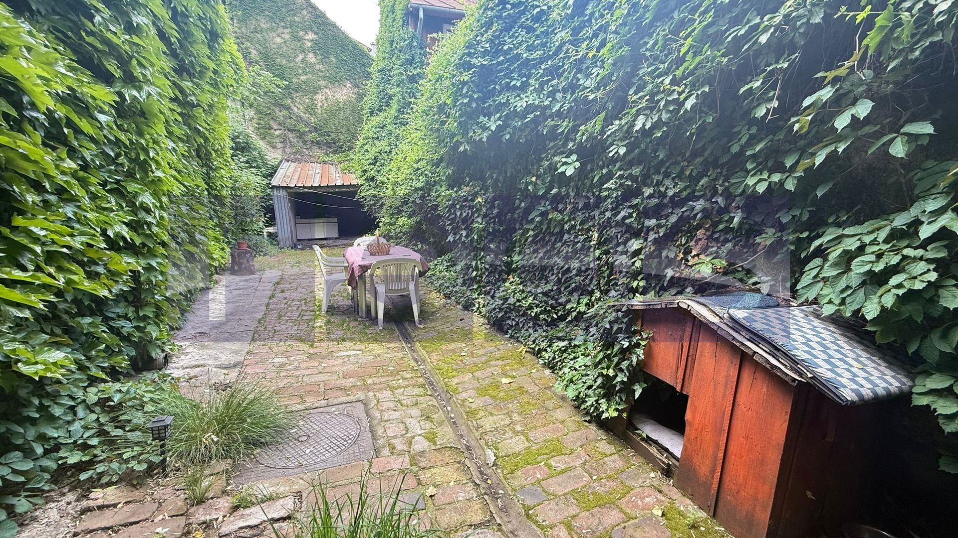 OPORTUNITATE | CASĂ DE VÂNZARE | CURTE PROPRIE 200 MP  | ZONA ULTRACENTRAL - Poză 2