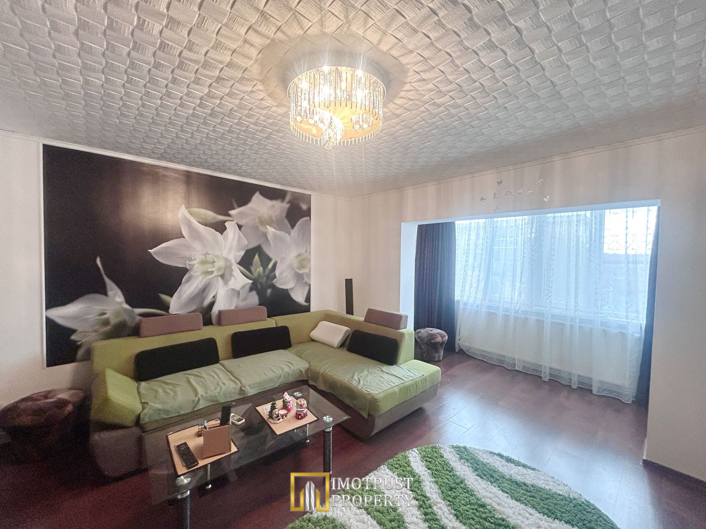 Apartament de închiriat – 3 camere, Bou Rosu - Poză 2