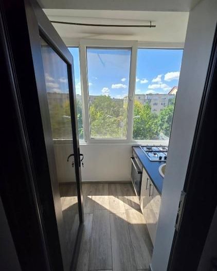 Girocului | 3 Camere | Etaj intermediar | Renovat | Mobilat si utilat - Poză 3