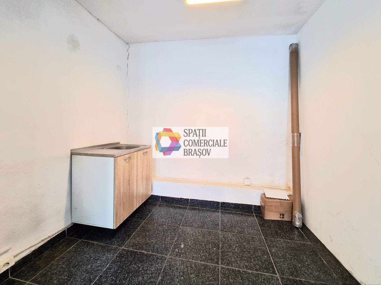 Spatiu birouri de închiriat Brasov - 27 mp # spatii-comerciale-brasov.ro - Poză 4