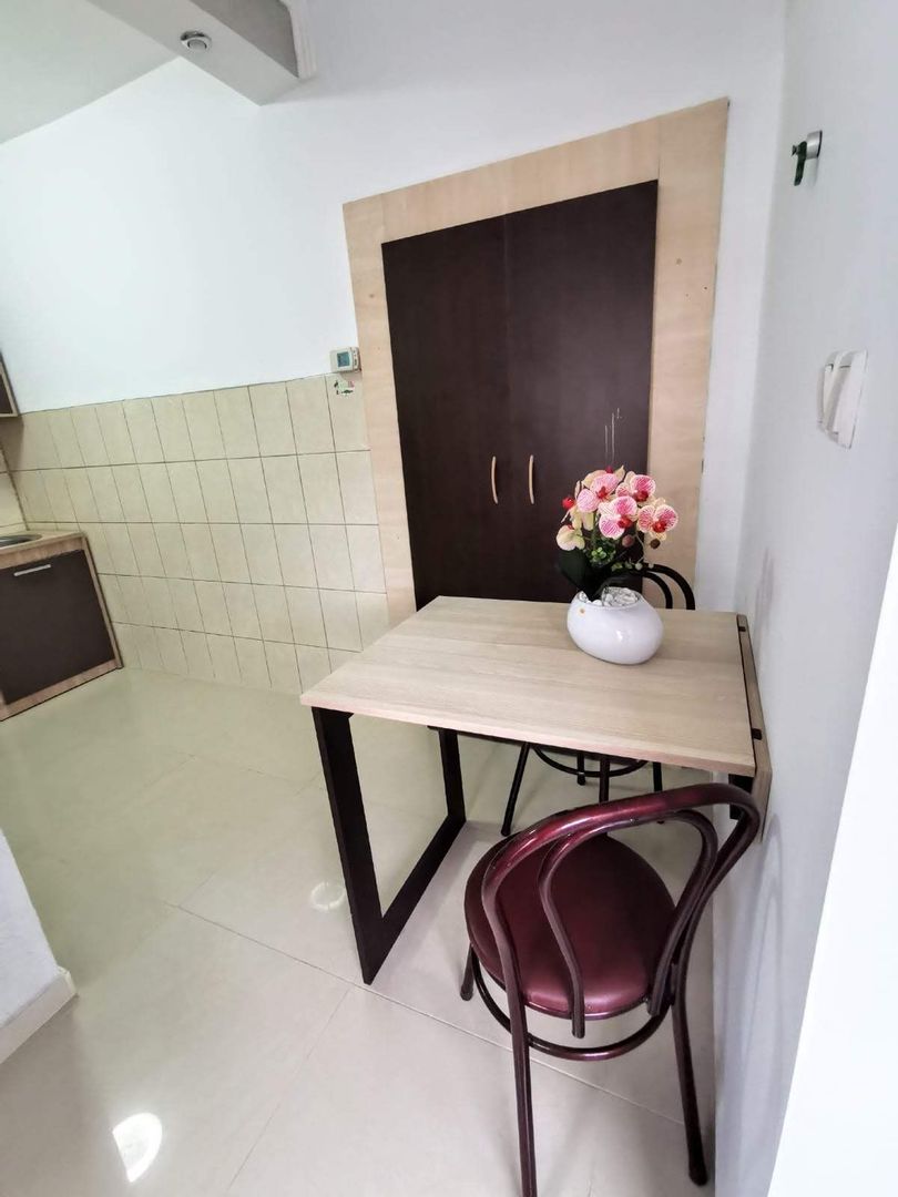 Casa cu 2 camere si curte - zona Mehala COMISION 0 % - Poză 6