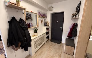 Casă cu parter, etaj și mansardă de vânzare – Cartierul Nou - Poză 1