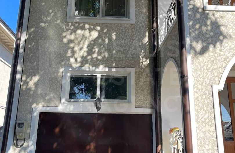 Chirie, casă, 4 camere, strada Ştefan Neaga. - Poză 2