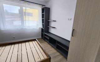 Apartament cu 3 camere la 3 minute de Spitalul Judetean - Poză 10