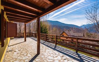 Casă de vacanță în Poiana Mărului. - Poză 15