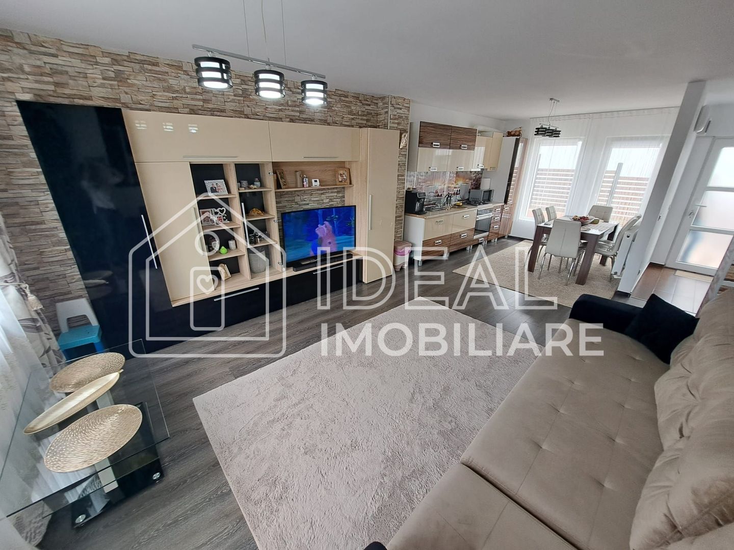 Casa cu 4 camere Mobilata-Utilata, in Cartierul Arhitectilor - Poză 2