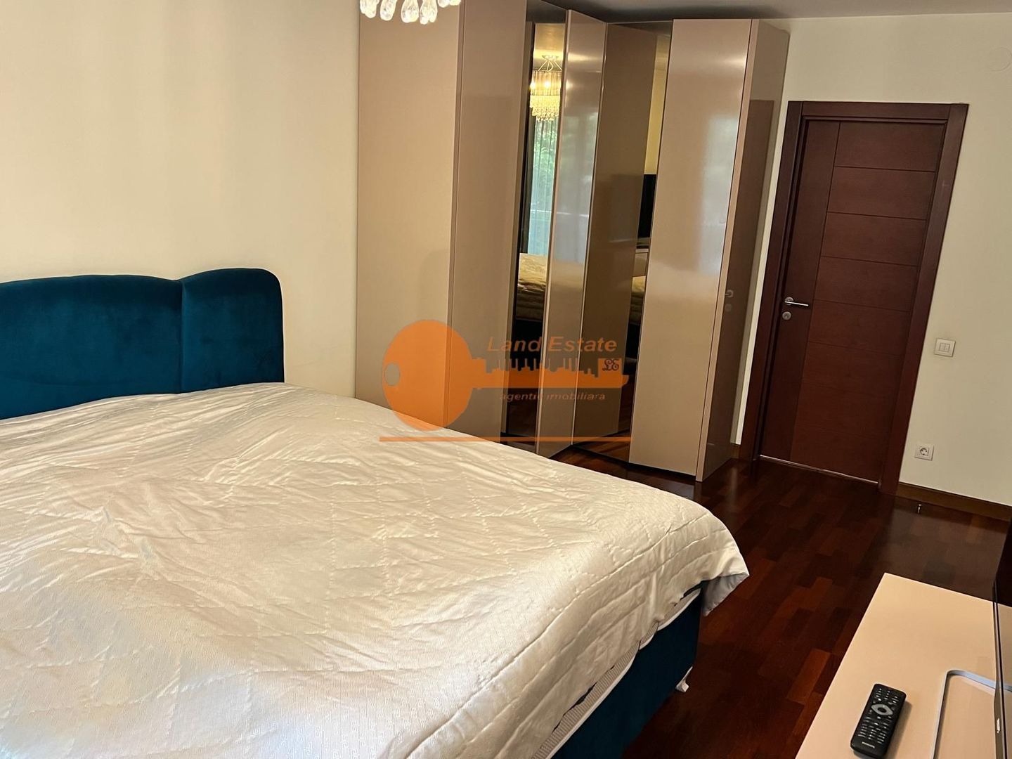 3 camere In City Residence ( 111 mp-Parcare ) - Poză 4