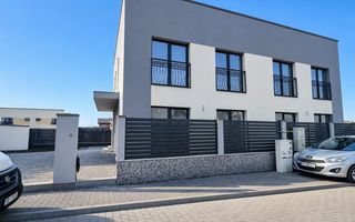 Duplex 4 camere, teren 220 mp,  Selimbar zona Triajului - Poză 1