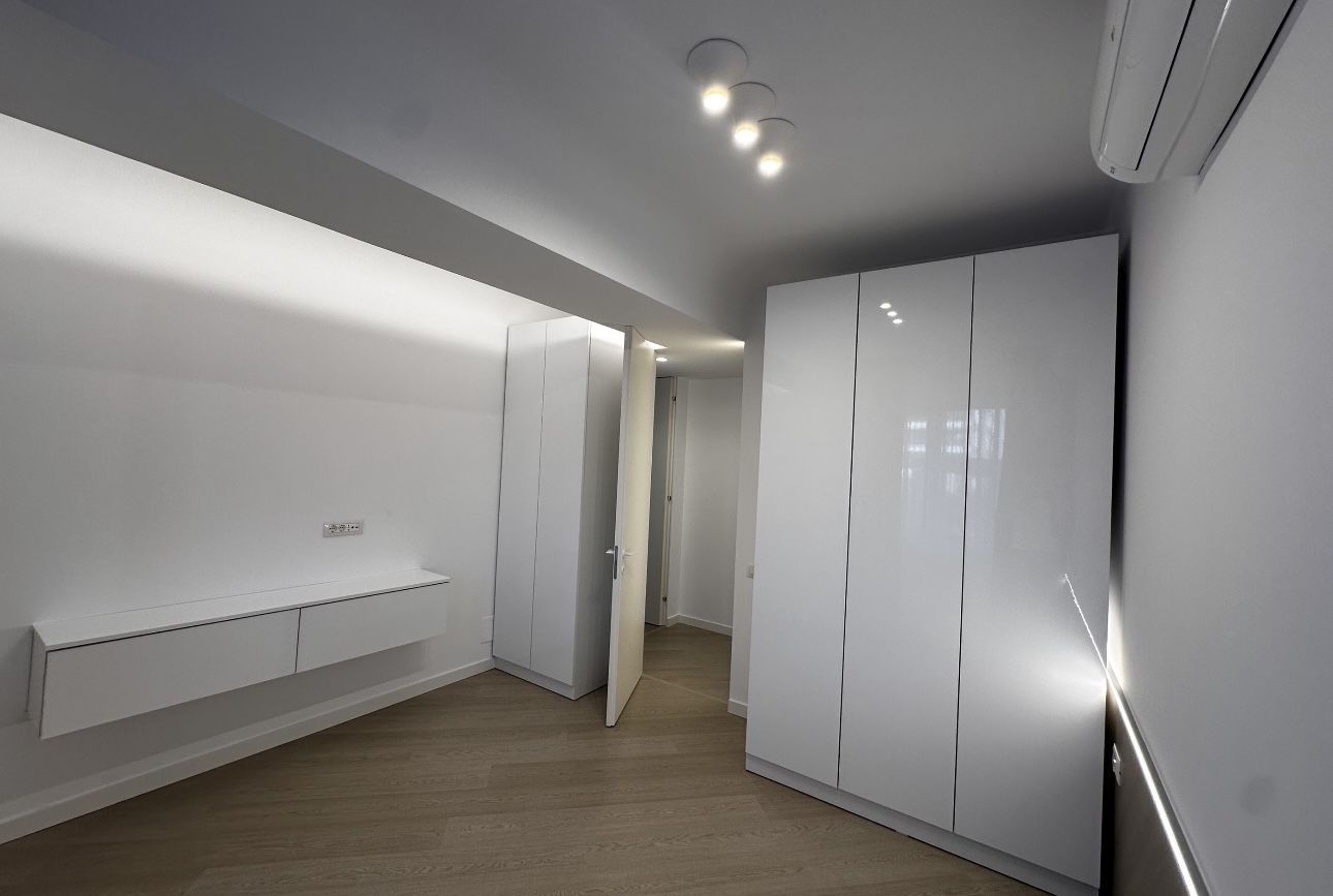 VANZARE 3 CAMERE MOBILAT CORTINA NORTH - Poză 5