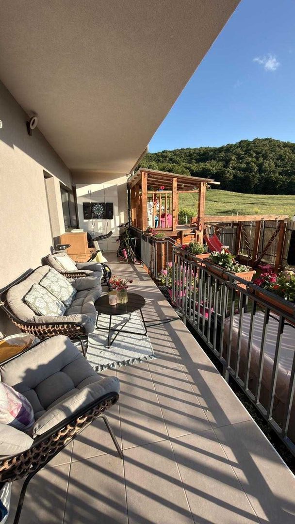 Apartament de vanzare 3 camere, 2 bai, gradina, parcare, Poligon - Poză 4