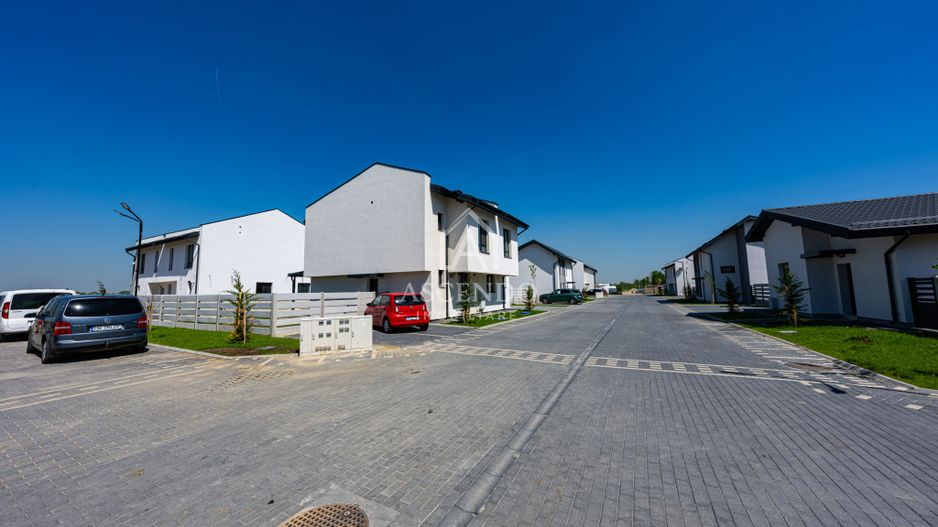 Case noi în Măgurele cu grădină proprie, parc privat și finisaje premium - Poză 18