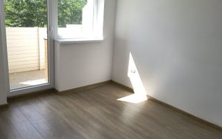 Apartament tip studio in Sanpetru cu loc de parcare - Poză 4