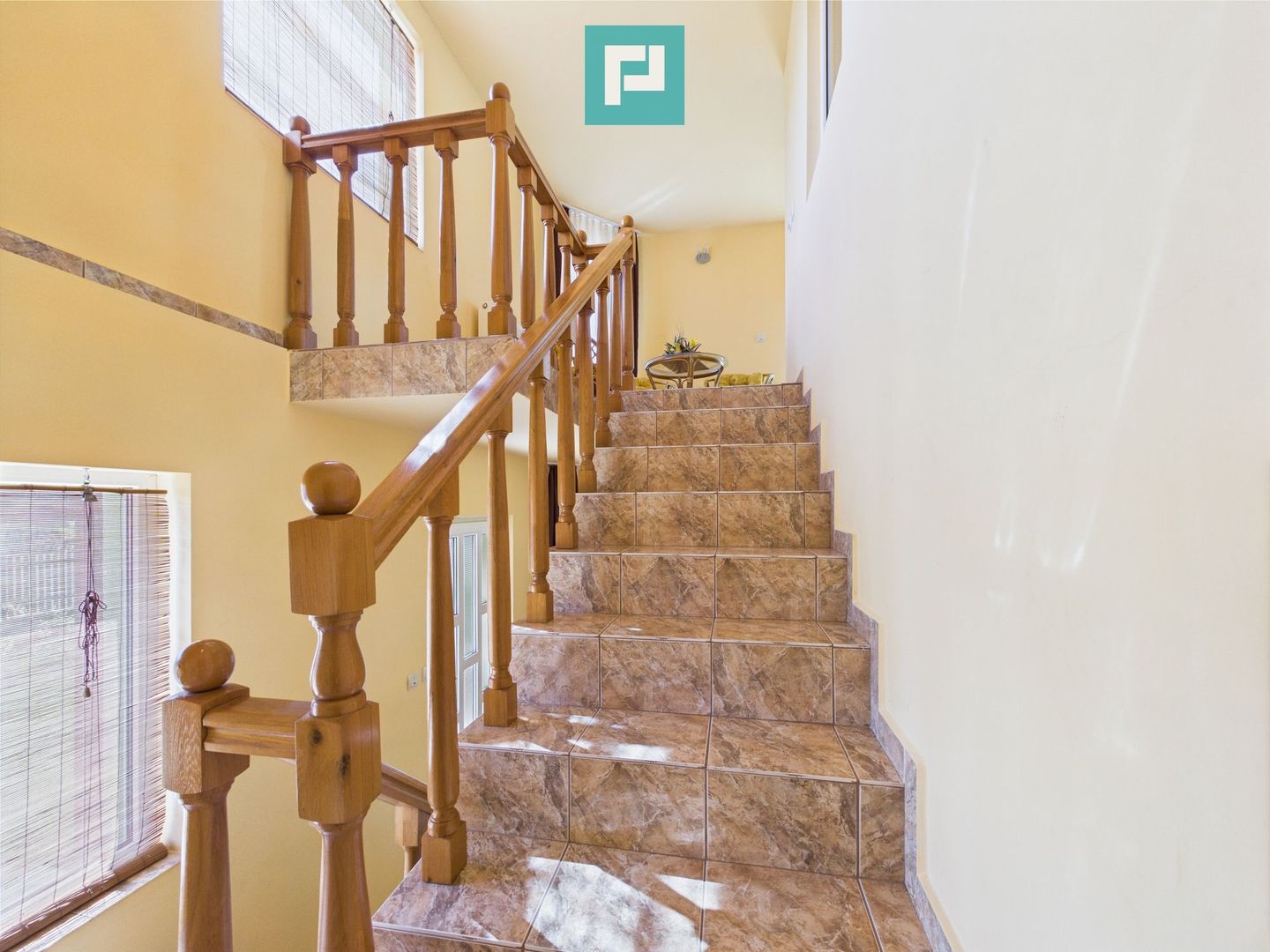 Vilă cochetă 4 camere P+M în Munar - Poză 9