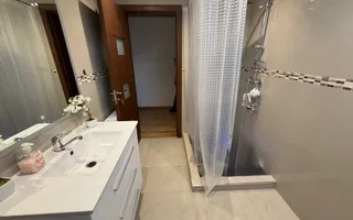 CASĂ PREMIUM DE VÂNZARE ÎN URIȘOR – SPAȚIU GENEROS, CONFORT ȘI ELEGANȚĂ! - Poză 25