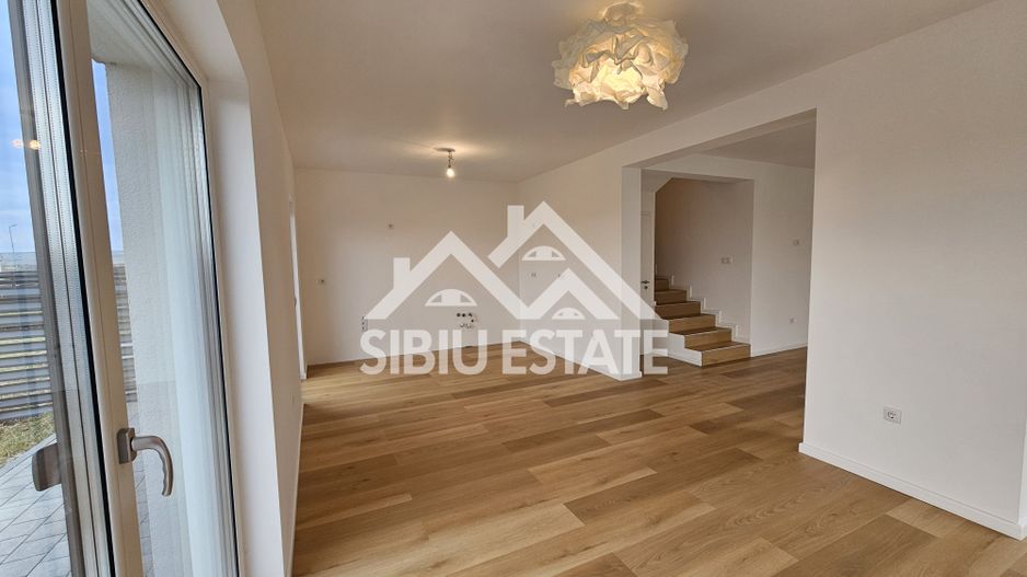 Casa 4 camere LA CHEIE mutare rapida - Poză 9