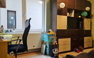 Oportunitate - Apartament cu trei camere in vila, zona Tractorul 70 mp - Poză 19