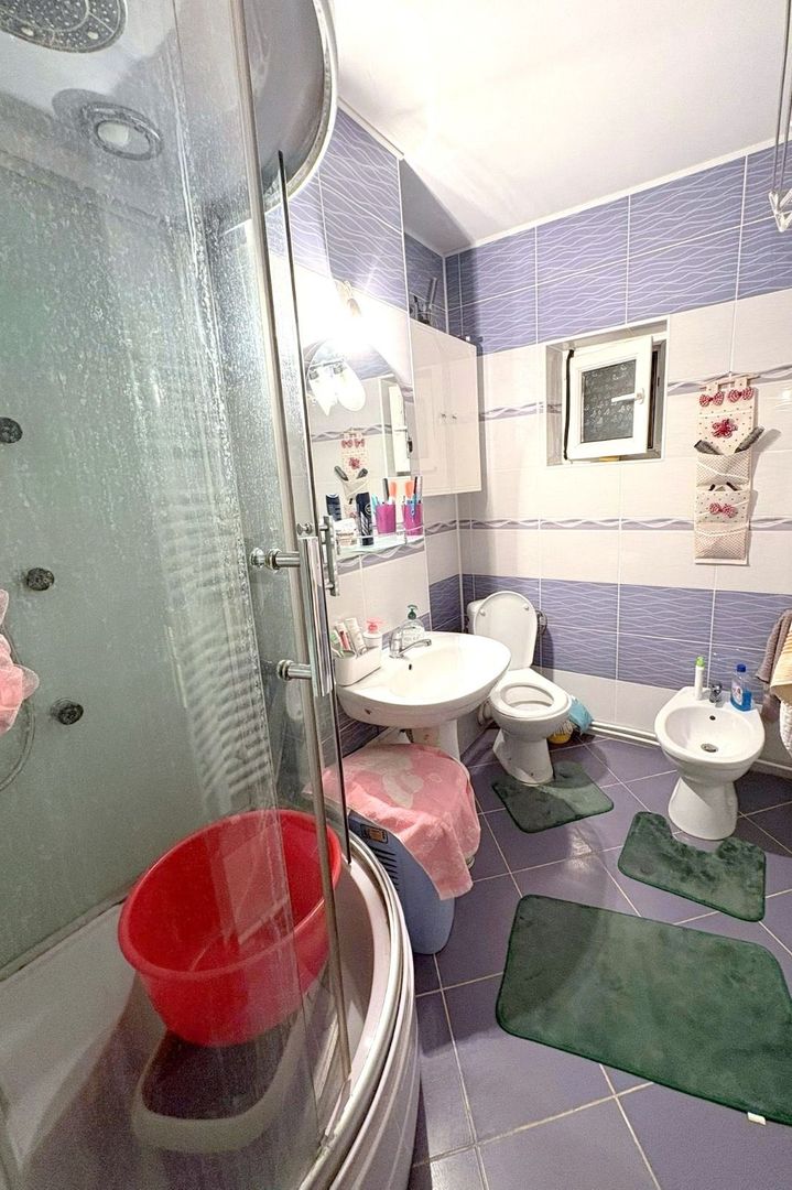 De vanzare apartament cu 3 camere I. C. Frimu, 70.500 euro - Poză 1