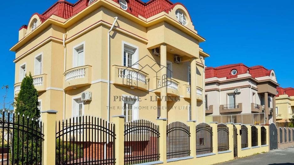 VILA DE LUX CU 6 DORMITOARE SI PISCINA + 800 MP CURTE LA INCHIRIRE - Poză 1