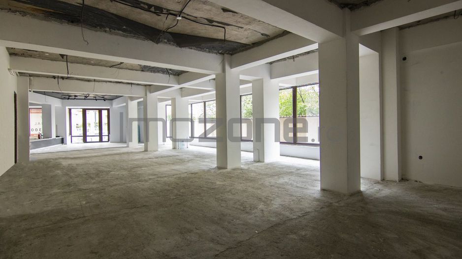 UVERTURII 147 SPATIU COMERCIAL STRADAL 50mp la parterul unui bloc nou - Poză 6