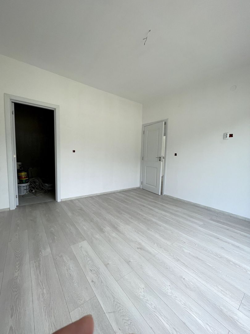 Casă modernă plan P – 750 mp teren – Săldăbagiu de Munte - Poză 9