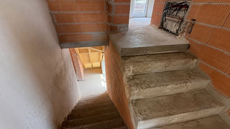Casă la roșu de vânzare | 182 mp utili | Teren 550 mp - Poză 7