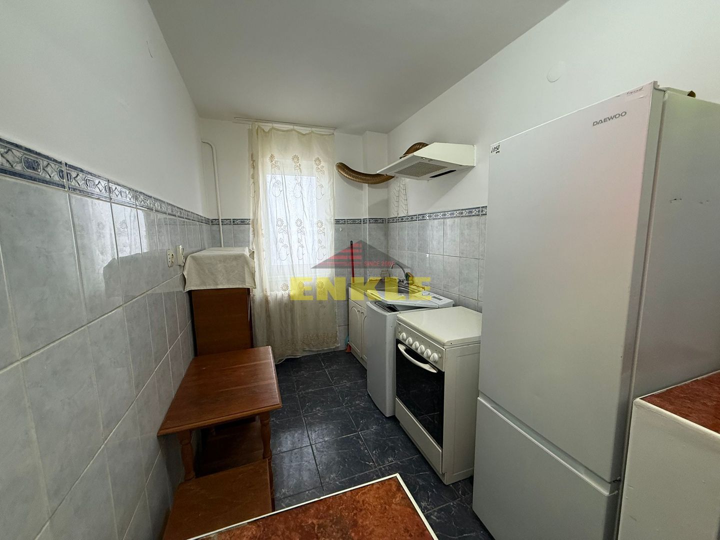 De închiriat apartament – zona Școlii 7 - Poză 3