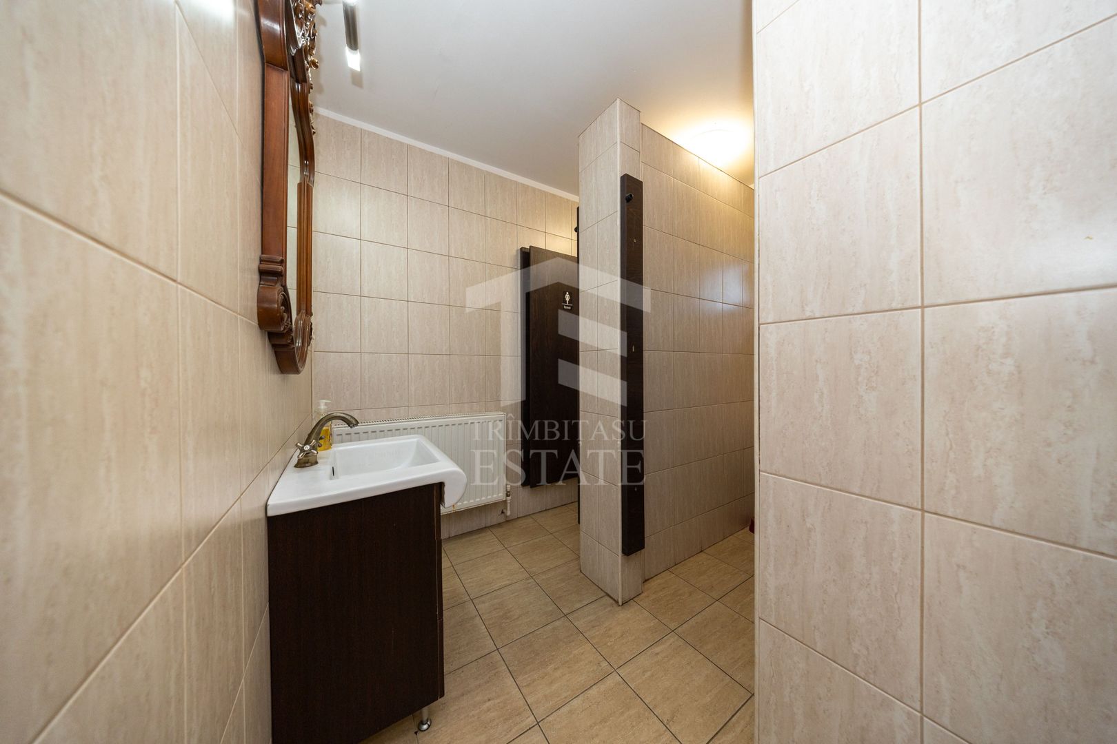 RASNOV| Cladire multifunctionala | 350 mp | Vad turistic si comercial - Poză 21