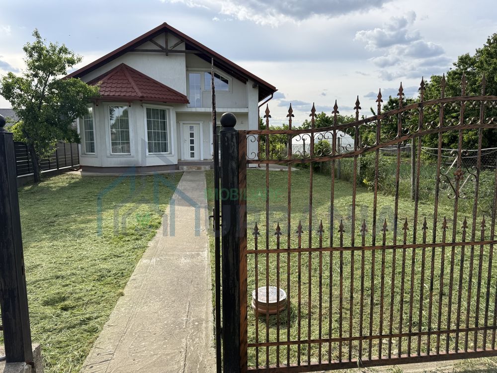 Casă de vânzare în Holboca, zonă centrală, lângă primărie - Poză 5