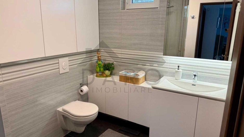 Apartament cu 2 camere, decomandat, etajul 3, complet renovat, ideal pentru locuit sau investiție, situat in cartierul Tudor, str Moldovei. - Poză 6