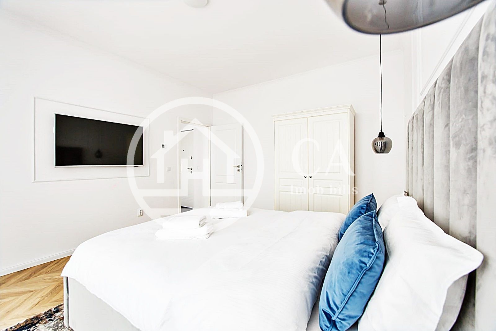 Apartament la casa, de inchiriat cu 2 camere in zona Centrala, Oradea - Poză 3