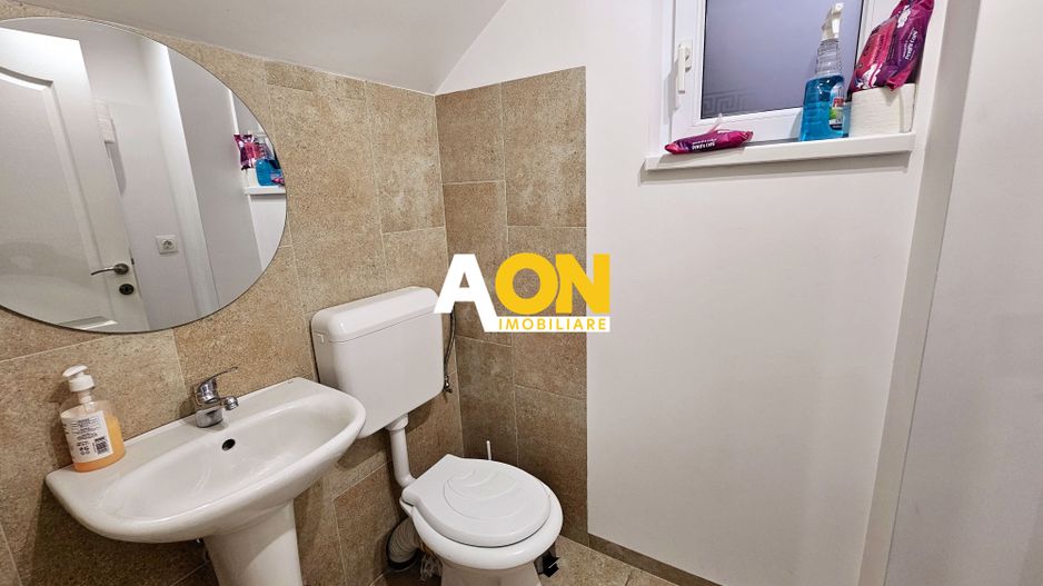 Casa cu doua corpuri, 5 camere, 1580 mp teren, Dealul Furcilor - Poză 11