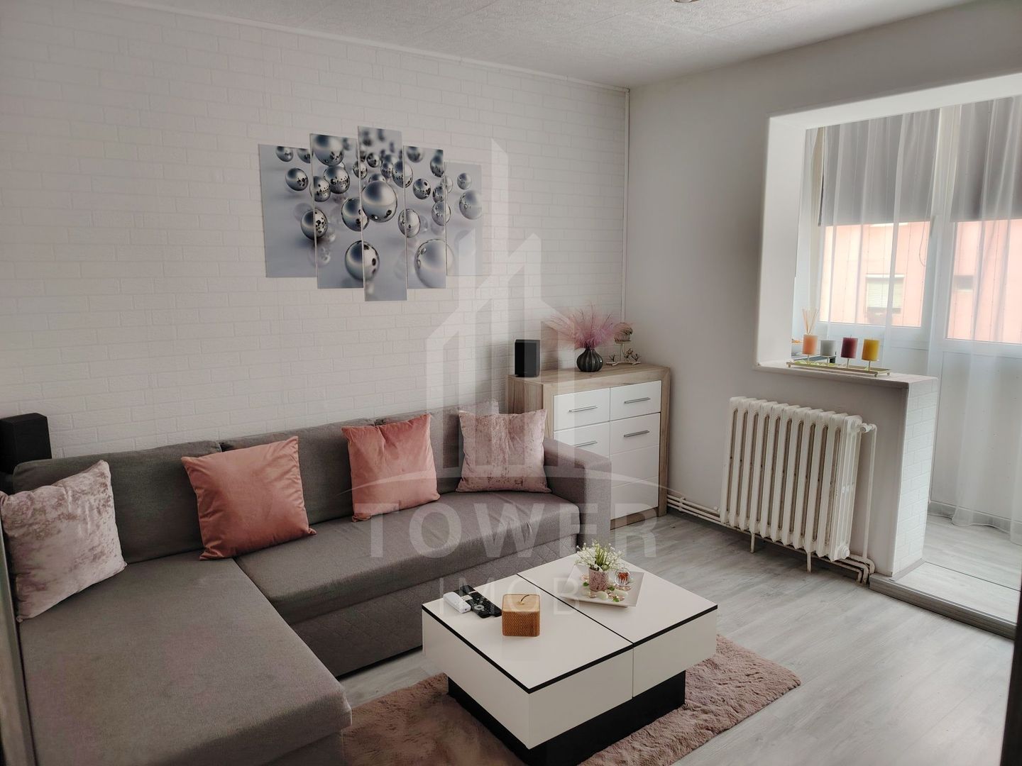 Apartament 3 camere decomandat, etaj intermediar - Poză 2