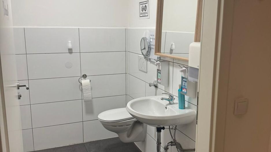 PREMIUM HEALTHCARE INVESTMENT | Guaranteed 6.77% Yield | Germany - Poză 10