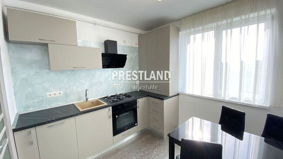 Apartament cu 3 camere de închiriat,  zona  de Vest!! - Poză 2