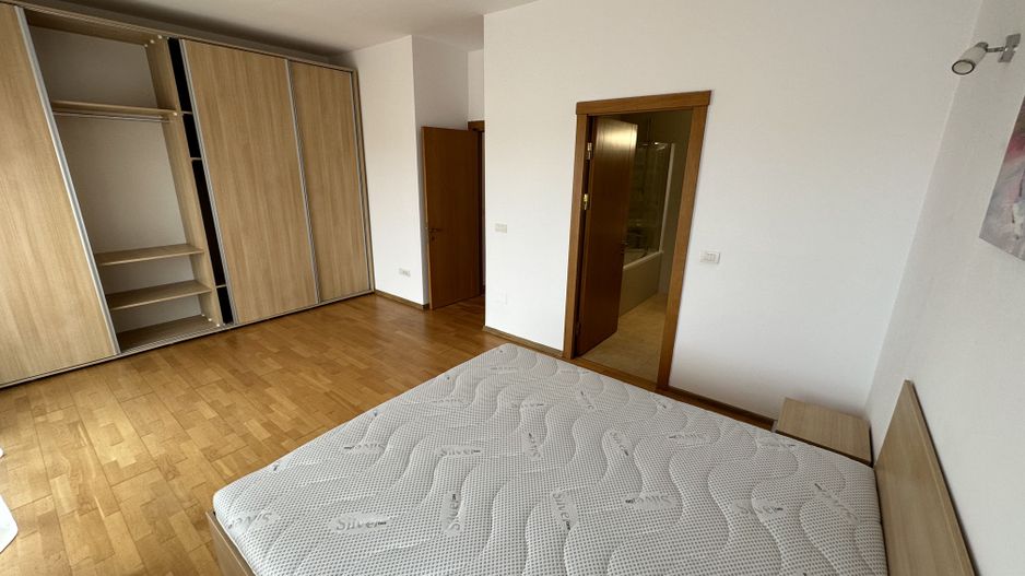 Apartament cu 3 camere - Poză 15