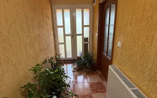 Vila construită in 2010 - P+1+pod - S=236 mp și curte 238 mp Campina! - Poză 28