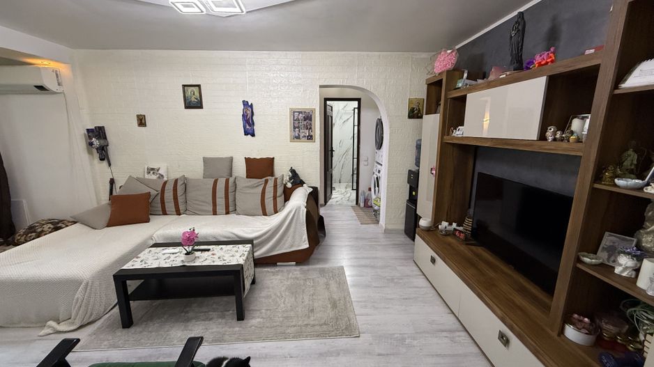 Apartament 3 cam modern complet renovat - mobilat Campina- central - Poză 3