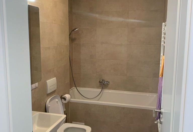 Tractorul - Kasper Coresi, ap 2 camere, decomandat, boxa, loc parcare - Poză 9