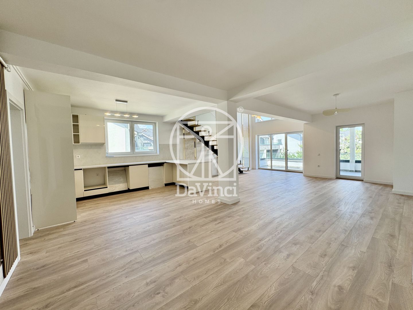 Penthouse 5 camere - 3 bai, terasa, intabulat  (91Q-Mo-ap.7) - Poză 8