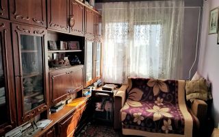 Zona Palas/ Apartament 3 camere/ Decomandat/ 72mp - Poză 2