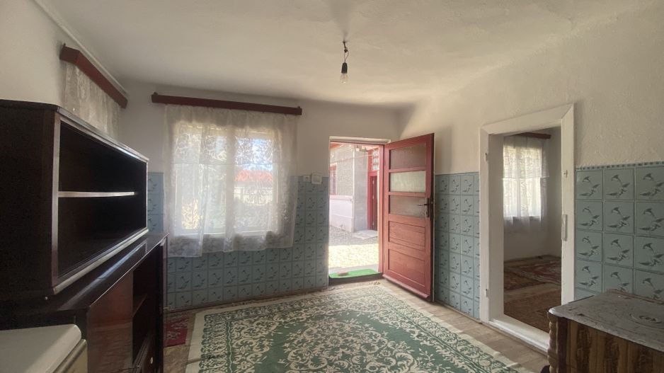Vanzare casă cu potențial rezidențial și comercial în Pucioasa -441 mp - Poză 31