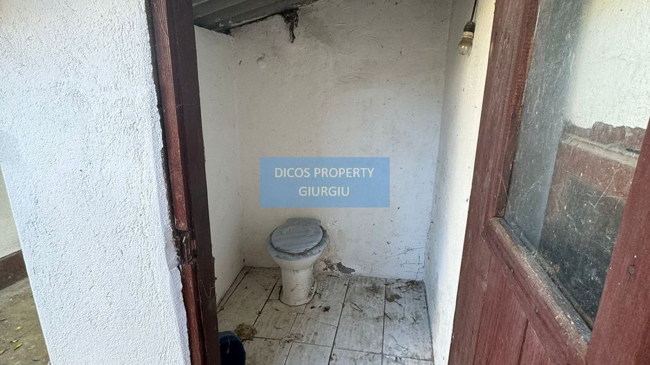 De vânzare  casă situată pe strada Mihail Sadoveanu - Poză 11