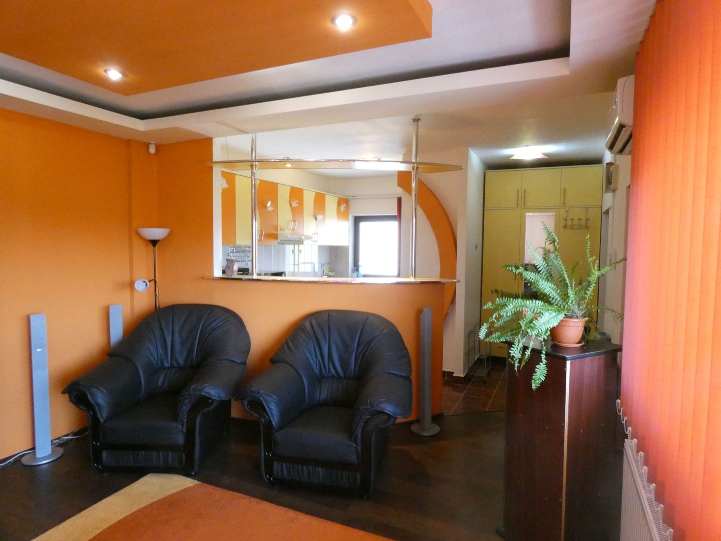 Apartament de vanzare pe str. G-ral Traian Mosoiu - Poză 2