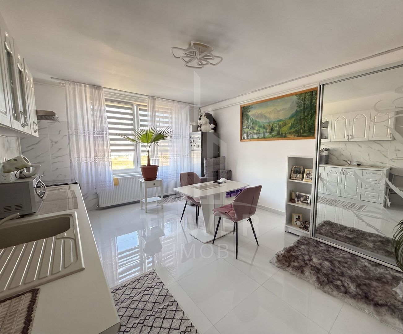 Apartament 3 camere, etaj 3, balcon și loc de parcare - Poză 3