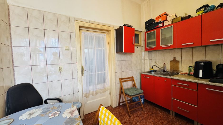 Apartament 3 camere in Vila+Demisol locuibil 18,40 mp - Parcul Carol - Poză 11